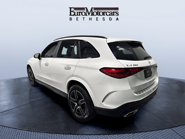 Used 2026 Mercedes-Benz GLC 300 4MATIC image 3