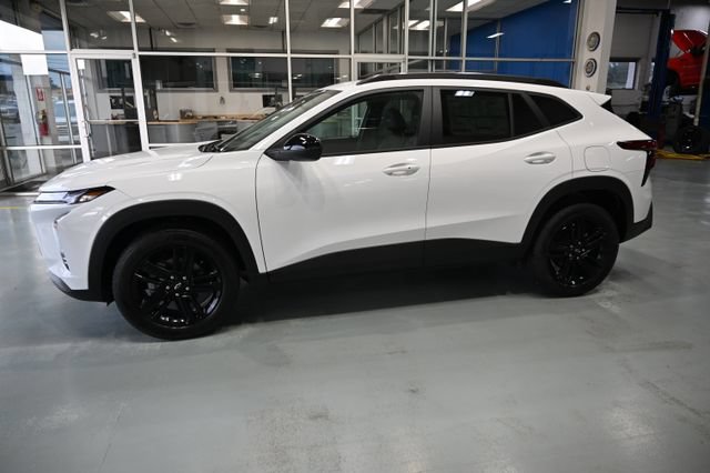 New 2026 Chevrolet Trax ACTIV w/ Sunroof Package FWD image 7