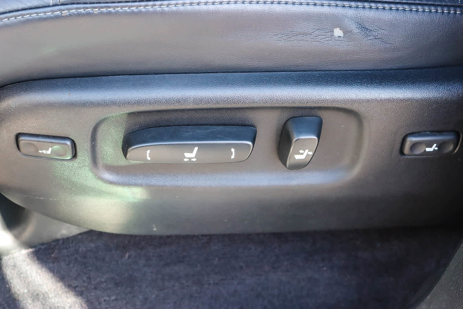 Used 2018 Lexus LX 570 4WD image 20