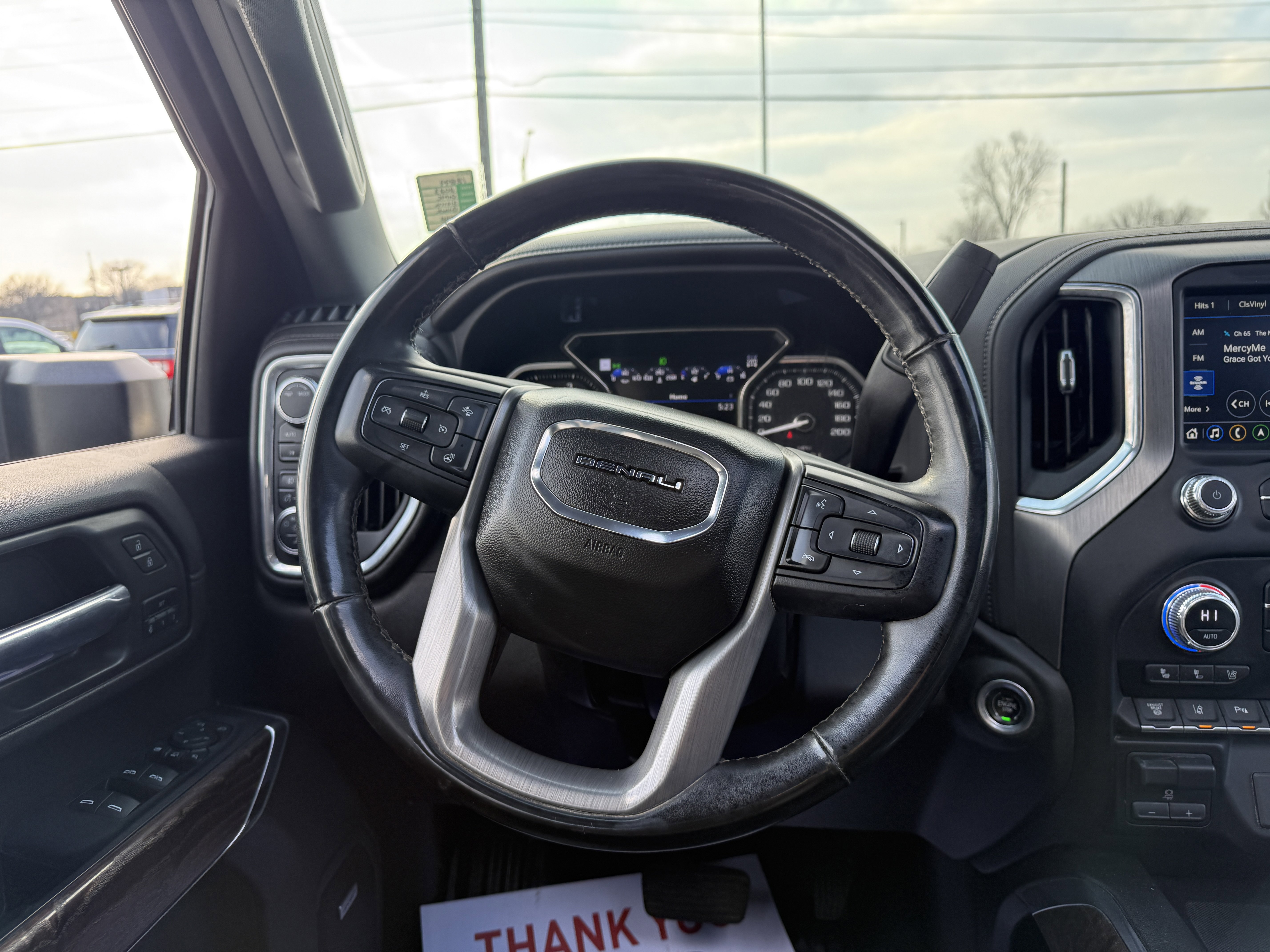 Used 2023 GMC Sierra 2500 Denali w/ Denali Black Diamond Edition AWD/4WD image 17