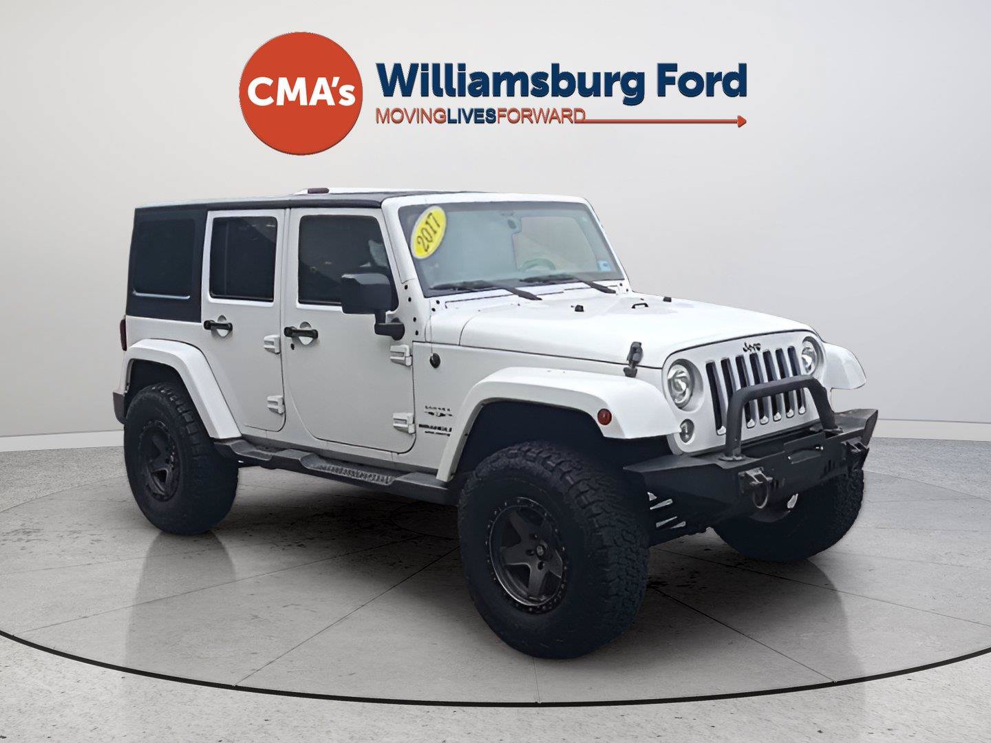 Used 2017 Jeep Wrangler Unlimited Sahara w/ Max Tow Package AWD/4WD image 7
