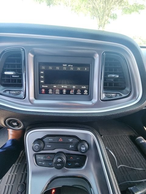 Used 2020 Dodge Challenger SXT RWD image 12