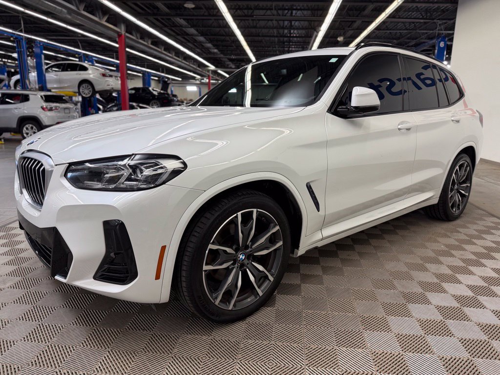 Used 2022 BMW X3 sDrive30i w/ M Sport Package 2 RWD image 3
