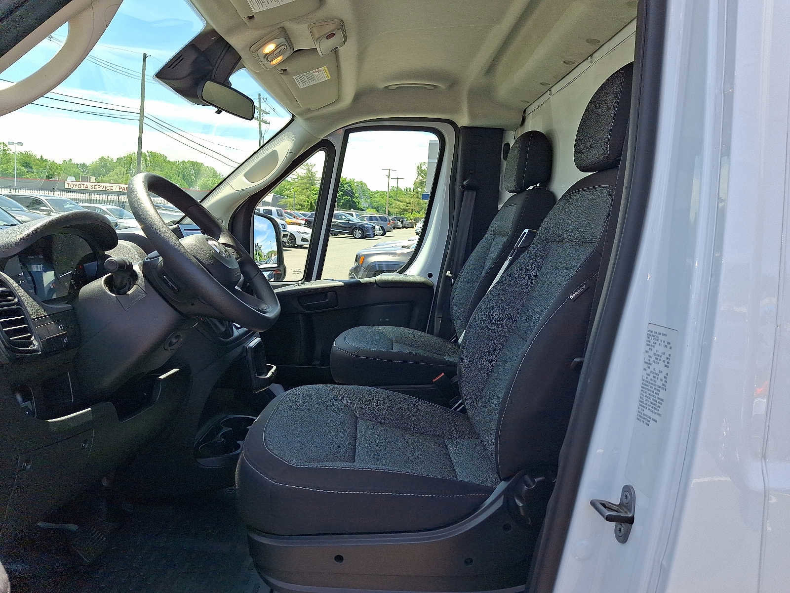 Used 2023 RAM ProMaster 3500 FWD image 15