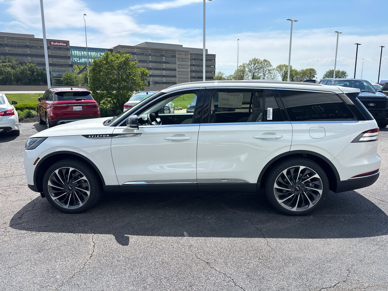 New 2026 Lincoln Aviator Reserve AWD/4WD image 4