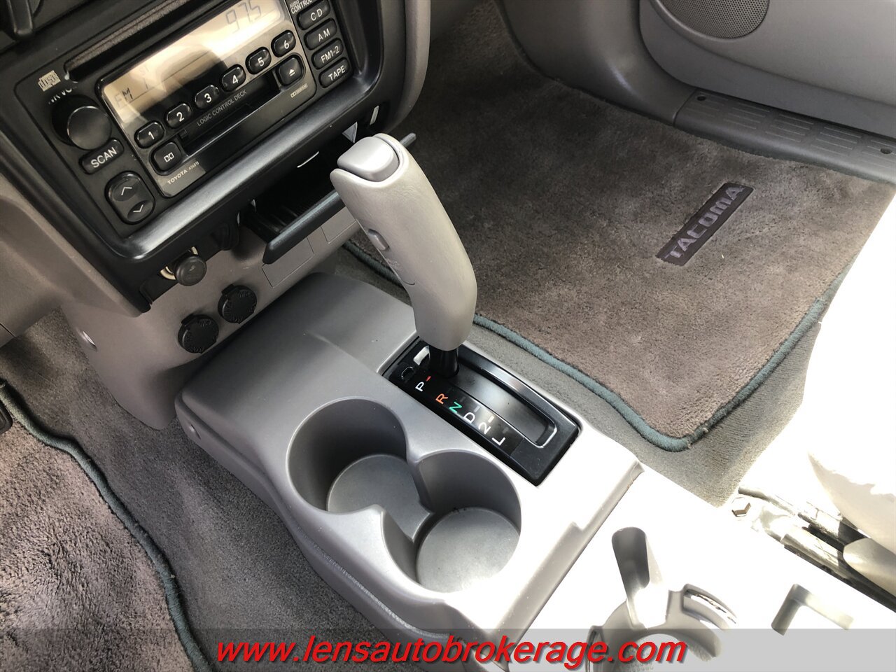 Used 2003 Toyota Tacoma PreRunner RWD image 16