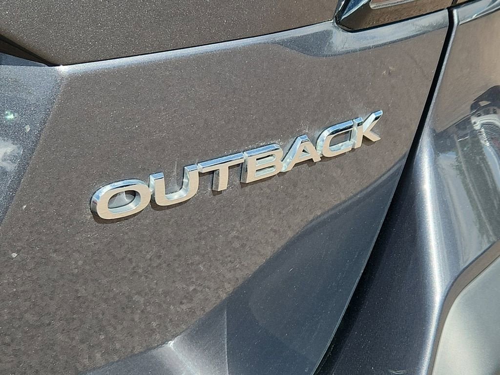 Used 2024 Subaru Outback Premium AWD/4WD image 16