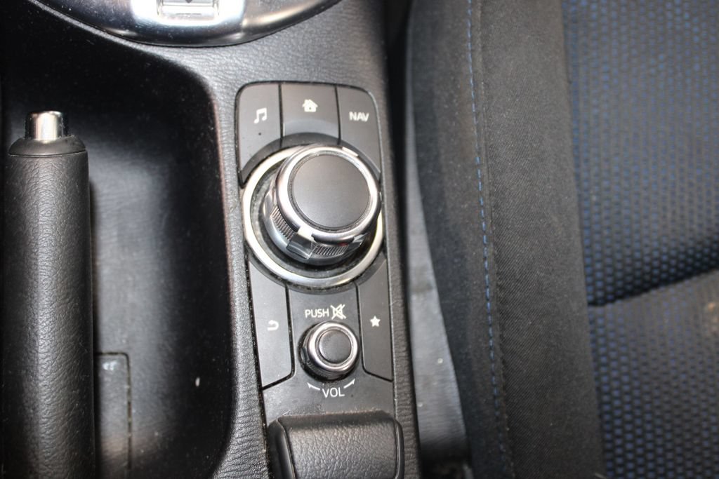 Used 2019 Toyota Yaris LE FWD image 26