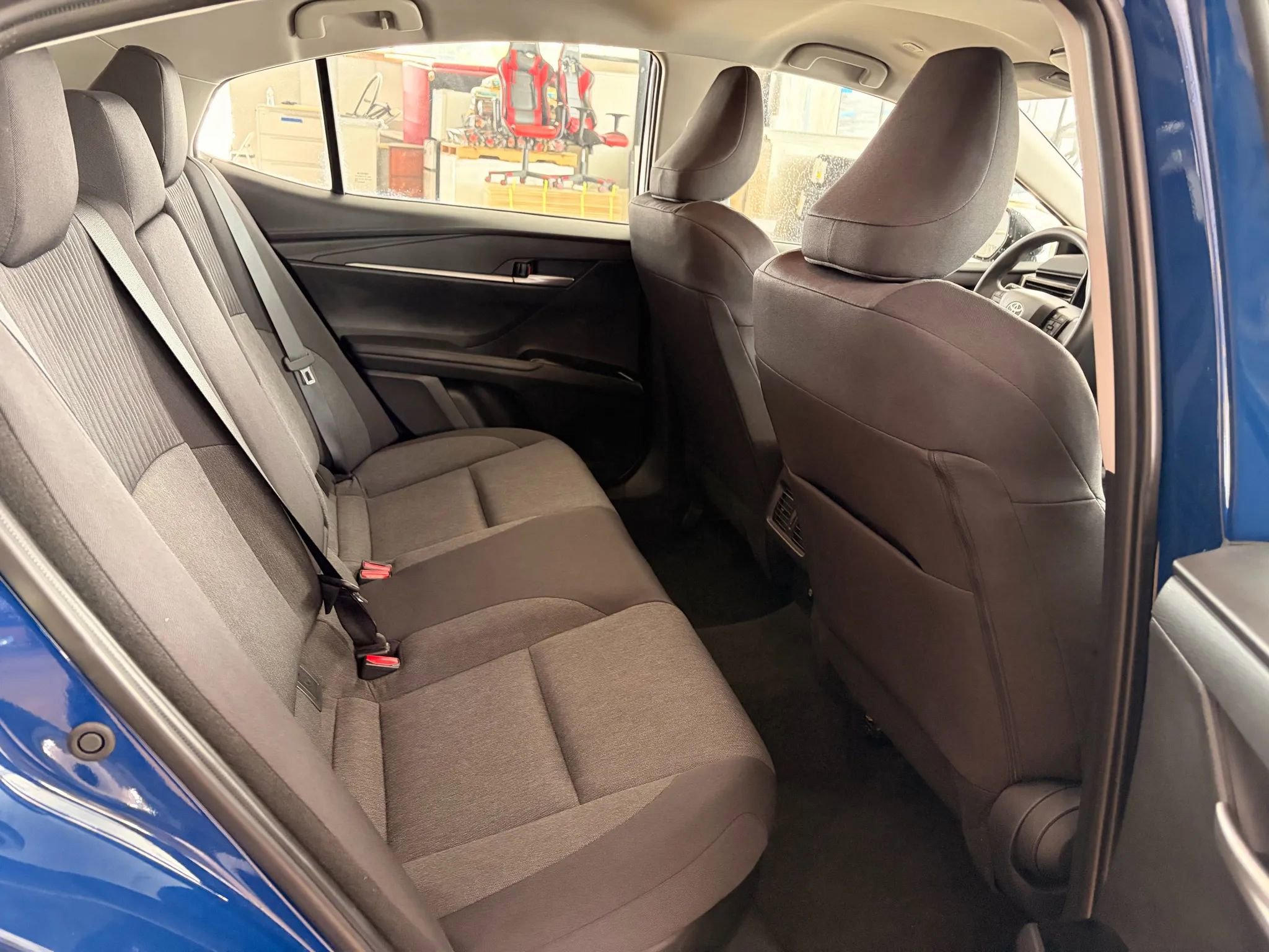 Used 2025 Toyota Camry SE image 16