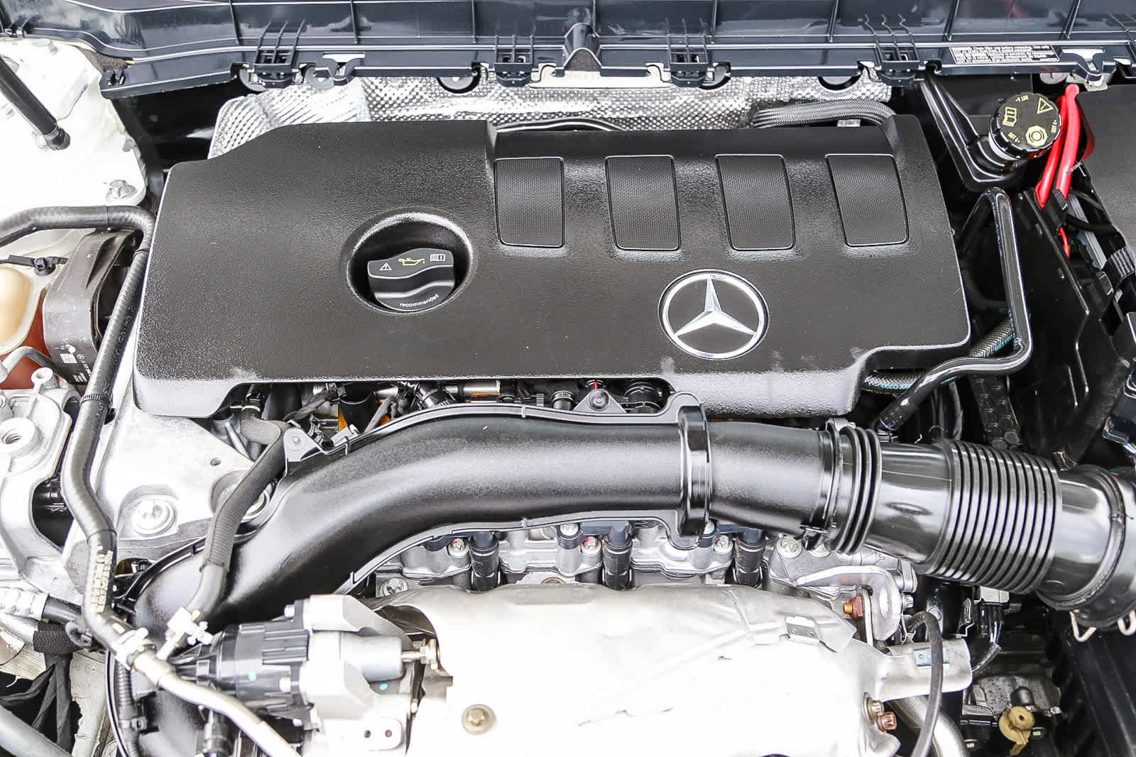 Used 2021 Mercedes-Benz GLB 250 w/ Premium Package image 26