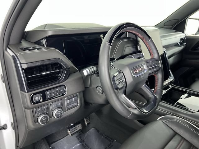Used 2025 GMC Yukon AT4 Ultimate AWD/4WD image 10