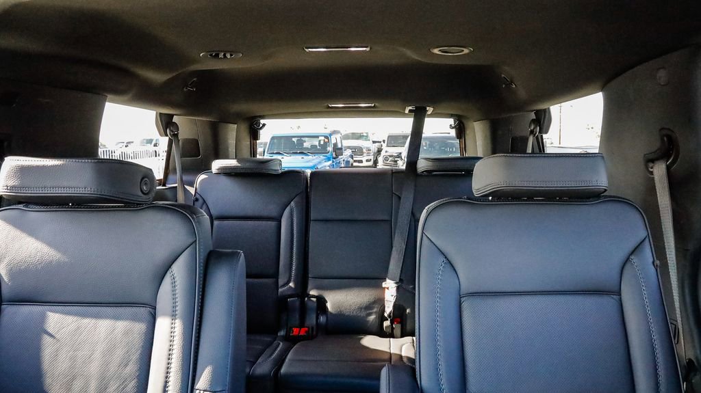 Used 2025 GMC Yukon Denali AWD/4WD image 26