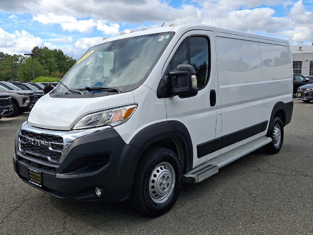 Used 2025 RAM ProMaster 2500 w/ U-Haul Equipment Group FWD image 3
