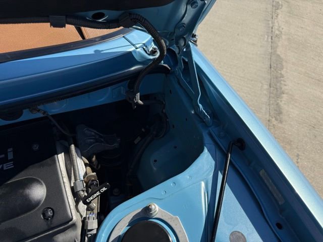 Used 2003 Toyota MR2 RWD image 66