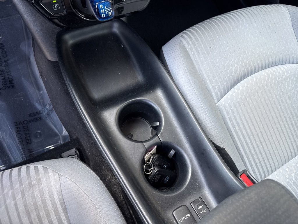 Used 2017 Toyota Prius Two image 16