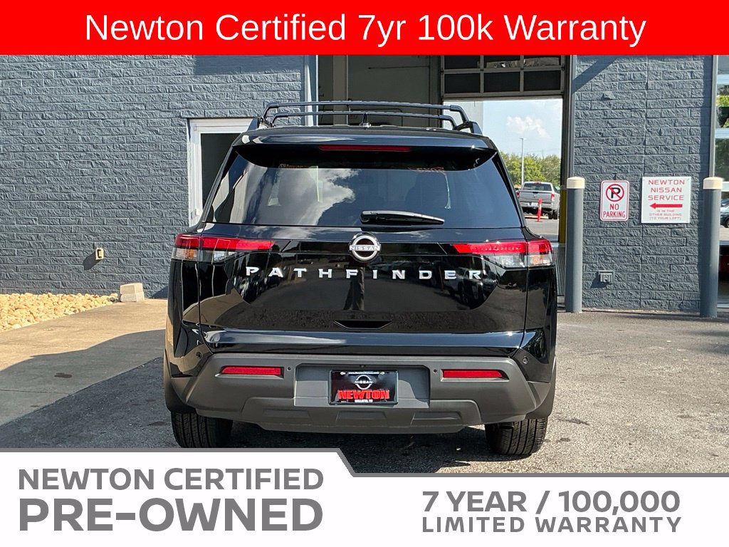 Used 2025 Nissan Pathfinder SV FWD image 5