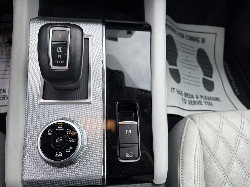 Used 2023 Mitsubishi Outlander SEL image 23