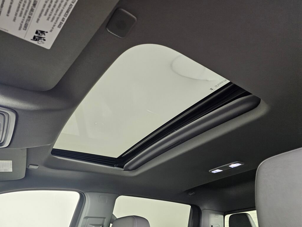 Used 2025 Chevrolet Silverado 3500 LTZ w/ LTZ Plus Package image 20