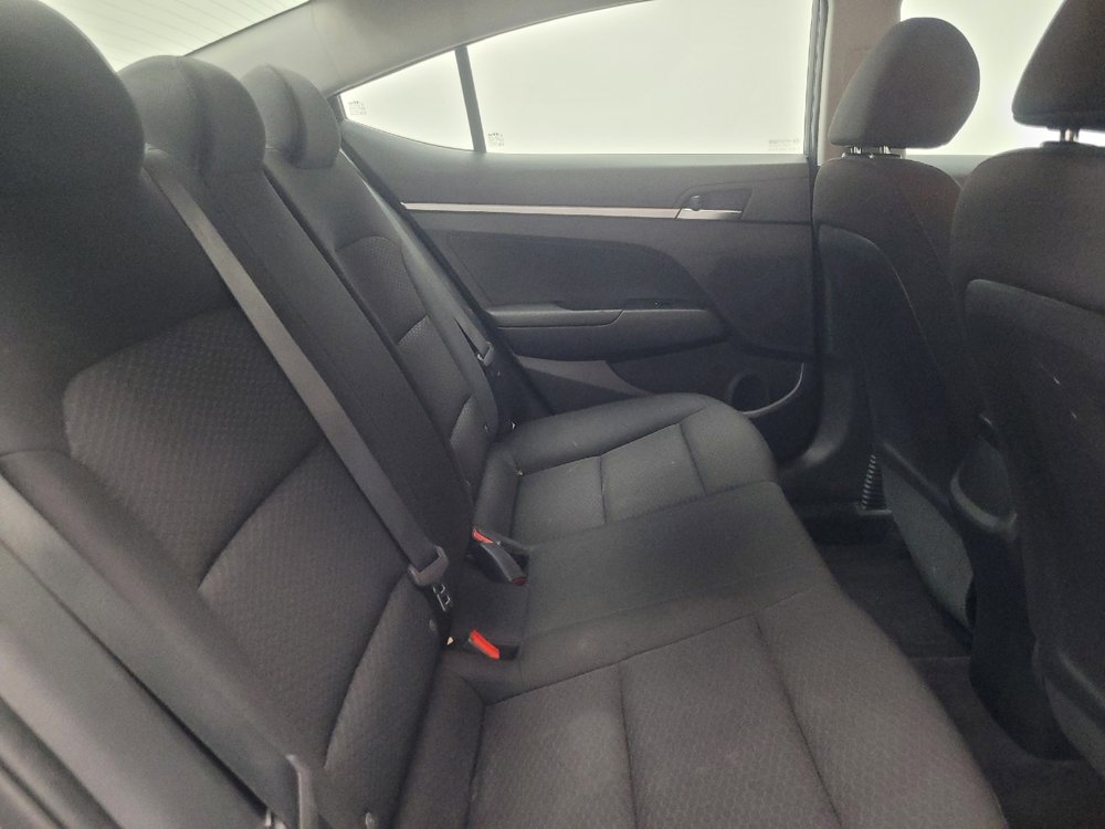 Used 2019 Hyundai Elantra SE w/ Cargo Package FWD image 19