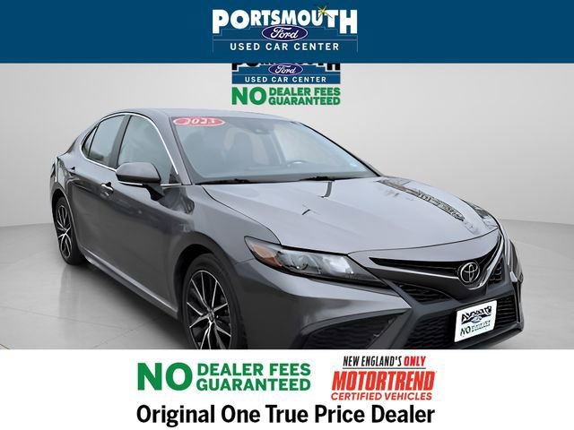 Used 2023 Toyota Camry SE image 1