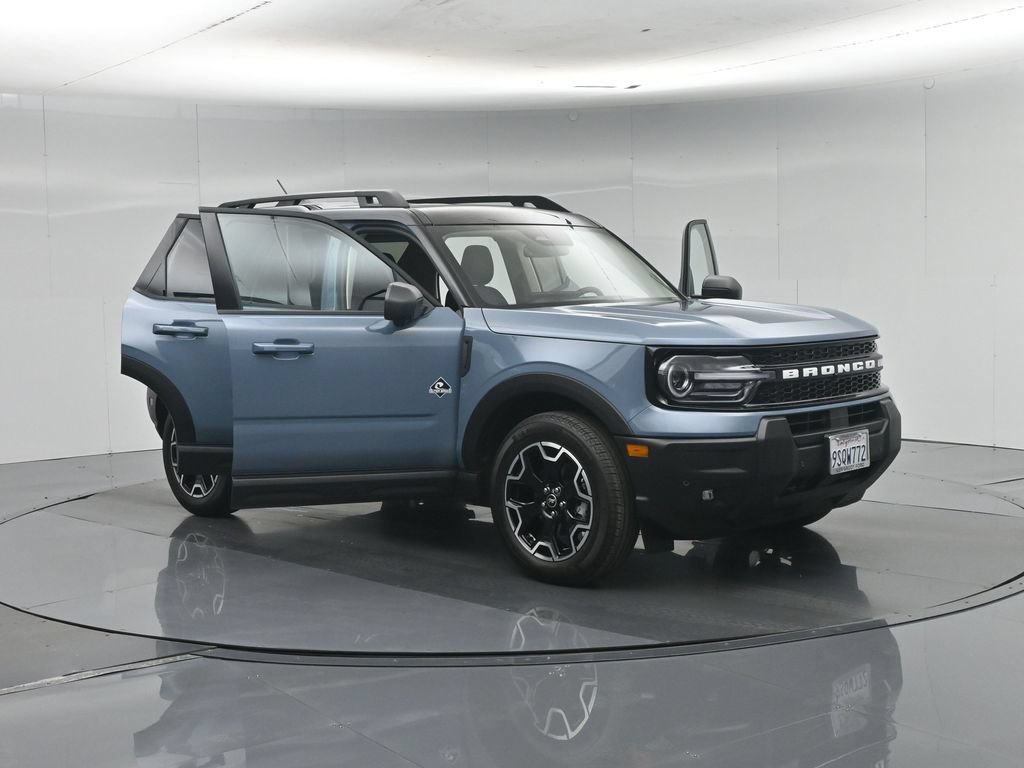Used 2025 Ford Bronco Sport Outer Banks w/ Outer Banks Tech Package+ AWD/4WD image 35