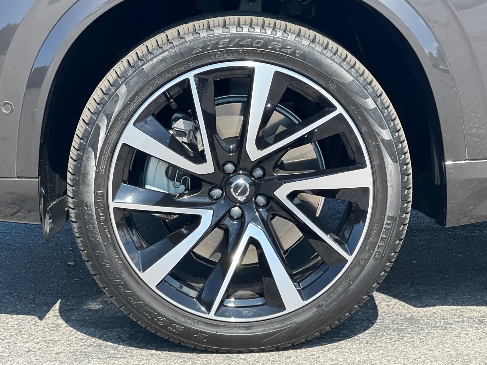 Certified 2023 Volvo XC90 T8 Ultimate w/ Lounge Package AWD/4WD image 32
