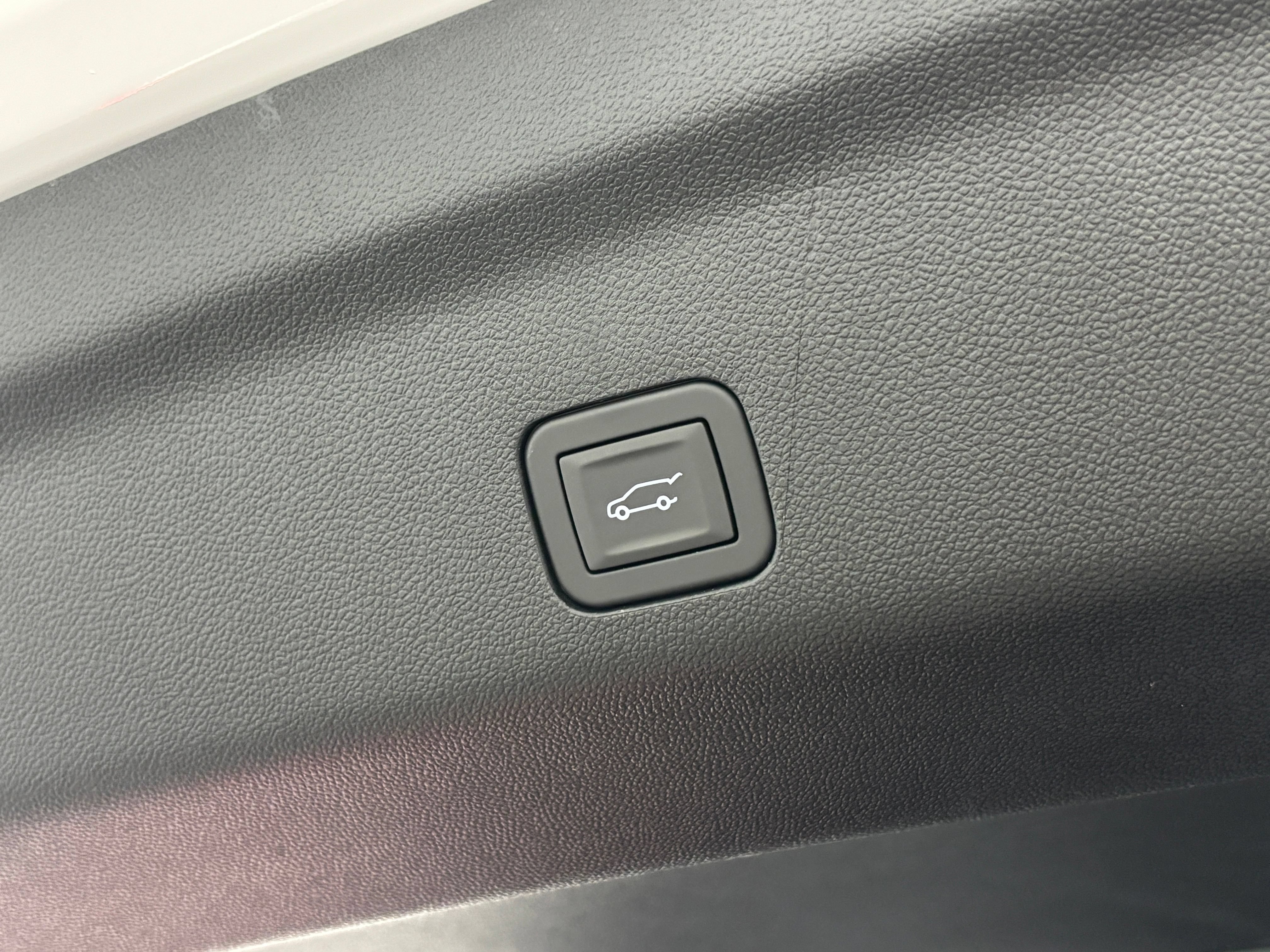 New 2026 GMC Yukon XL AT4 w/ AT4 Preferred Package AWD/4WD image 14