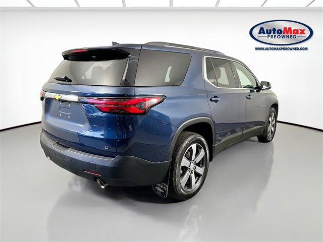 Used 2022 Chevrolet Traverse LT w/ LT Premium Package image 2