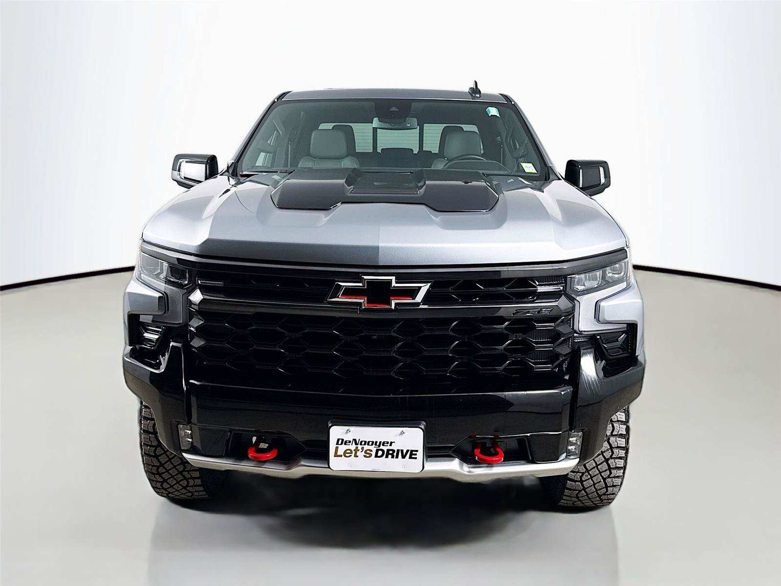 Used 2023 Chevrolet Silverado 1500 ZR2 AWD/4WD image 4