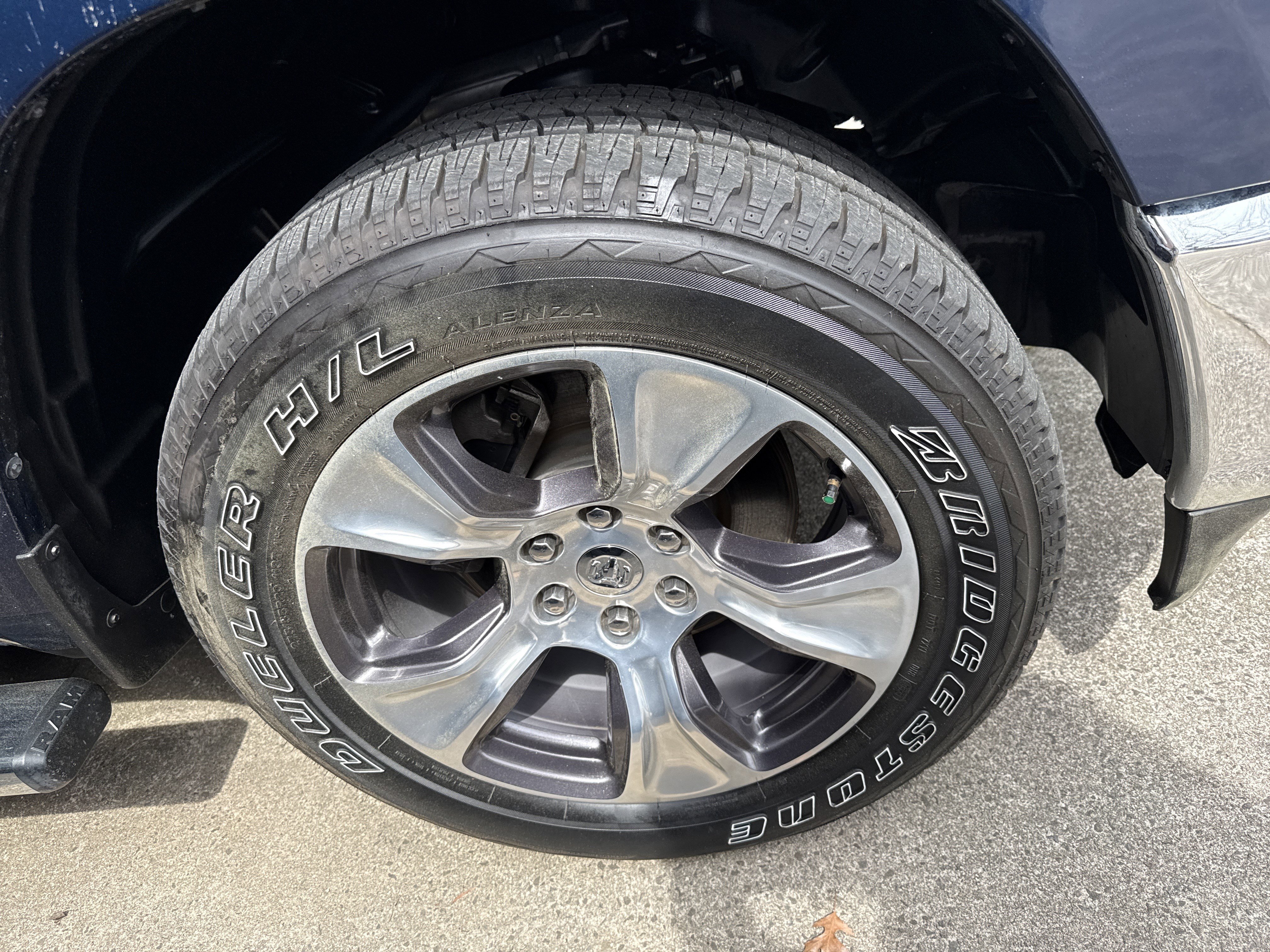 Used 2023 RAM 1500 Laramie image 13