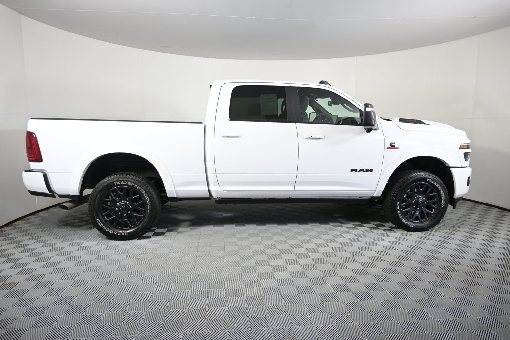 Used 2025 RAM 3500 Limited AWD/4WD image 8