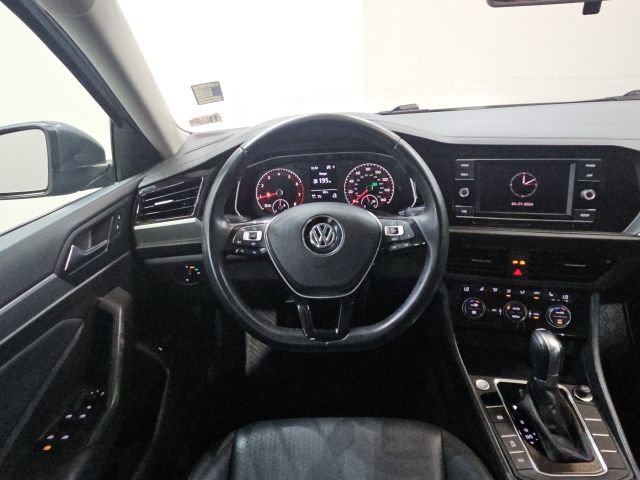 Used 2019 Volkswagen Jetta image 18