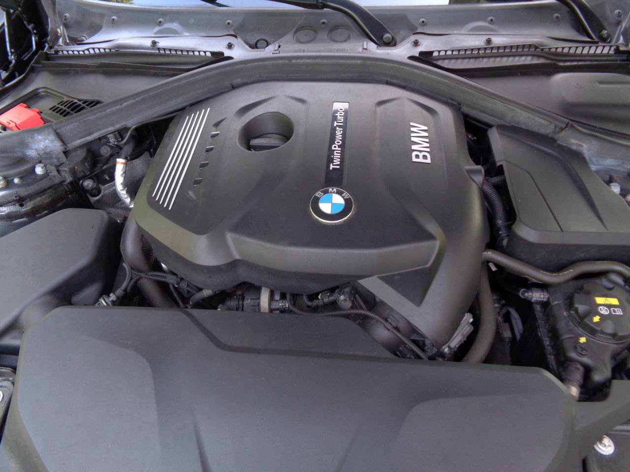 Used 2019 BMW 330i Gran Turismo xDrive w/ Convenience Package AWD/4WD image 18