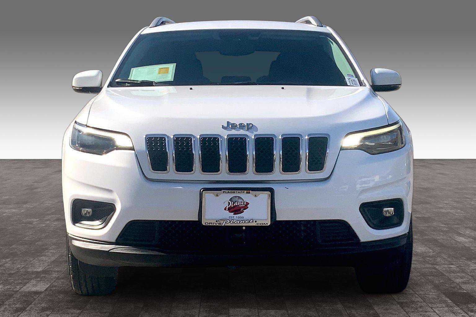 Certified 2021 Jeep Cherokee Latitude Plus AWD/4WD image 2