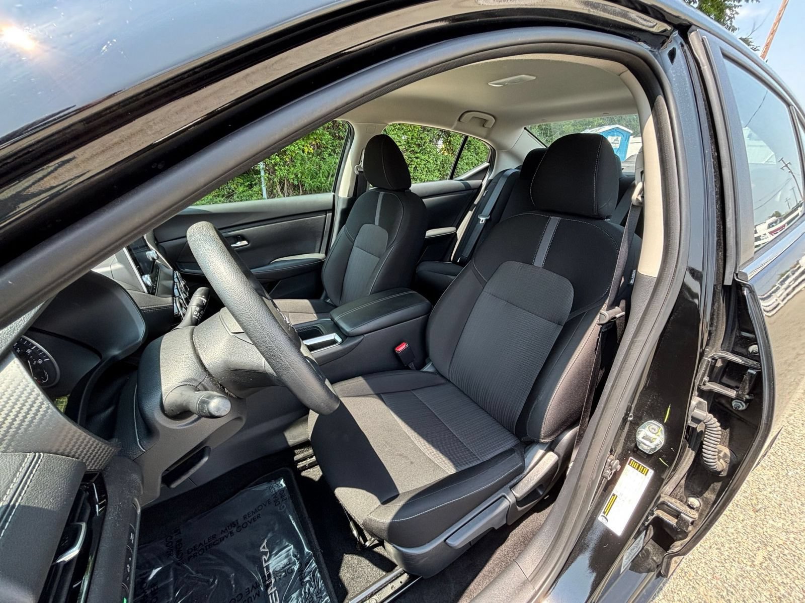Used 2025 Nissan Sentra SV FWD image 29