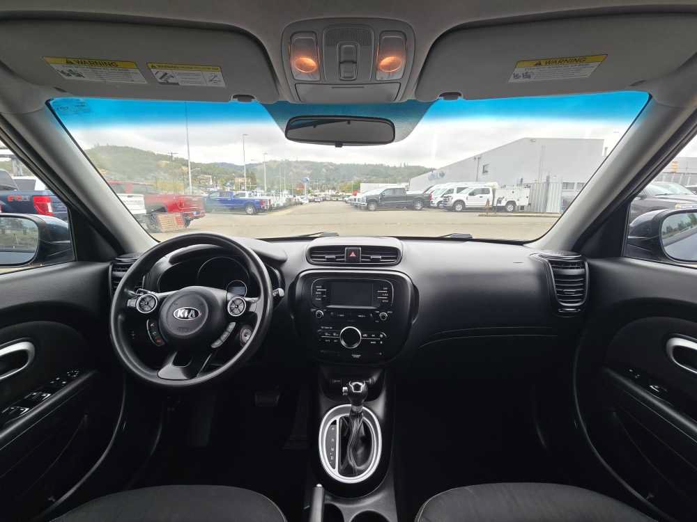 Used 2017 Kia Soul + FWD image 15