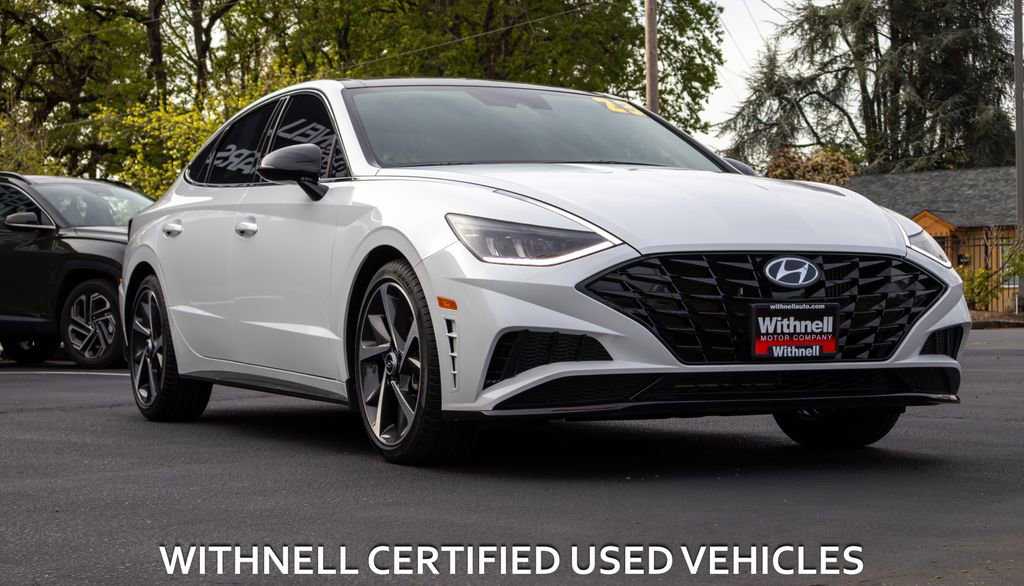 Certified 2023 Hyundai Sonata SEL Plus w/ Winter Weather Package image 2