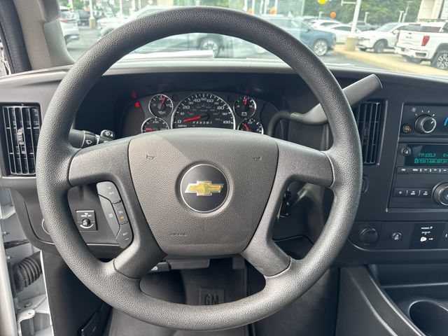 Used 2025 Chevrolet Express 3500 LT w/ LT Preferred Equipment Group RWD image 18