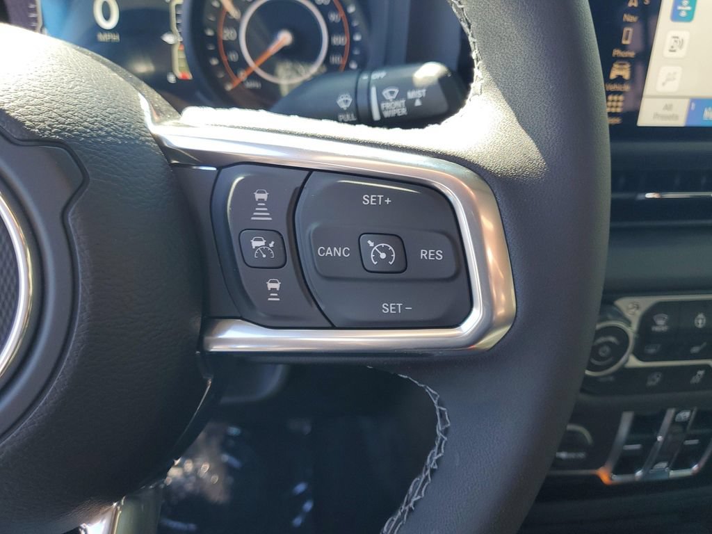 New 2025 Jeep Wrangler Unlimited Sahara AWD/4WD image 21