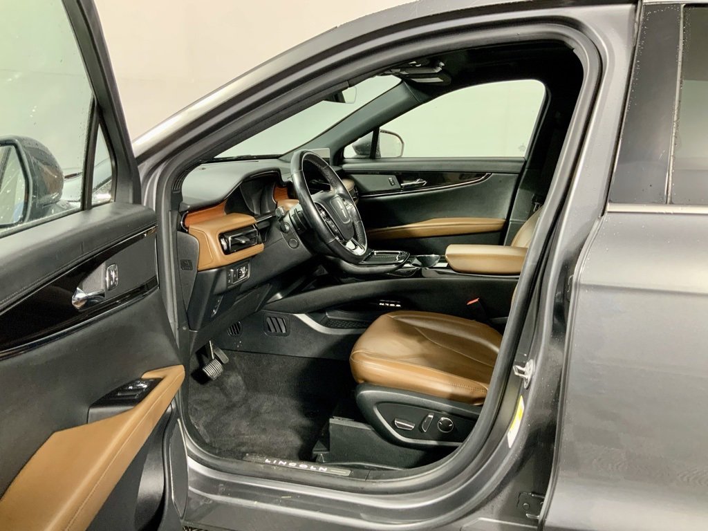 Used 2022 Lincoln Nautilus Reserve w/ Class II Trailer Tow Package image 19