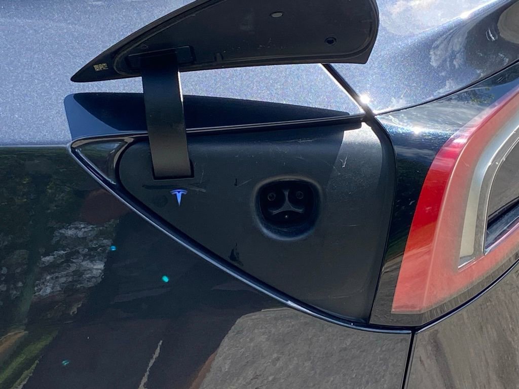 Used 2024 Tesla Model 3 Standard Range image 15