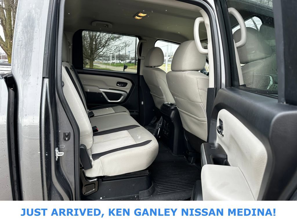 Certified 2024 Nissan Titan SV w/ SV Convenience Package image 18