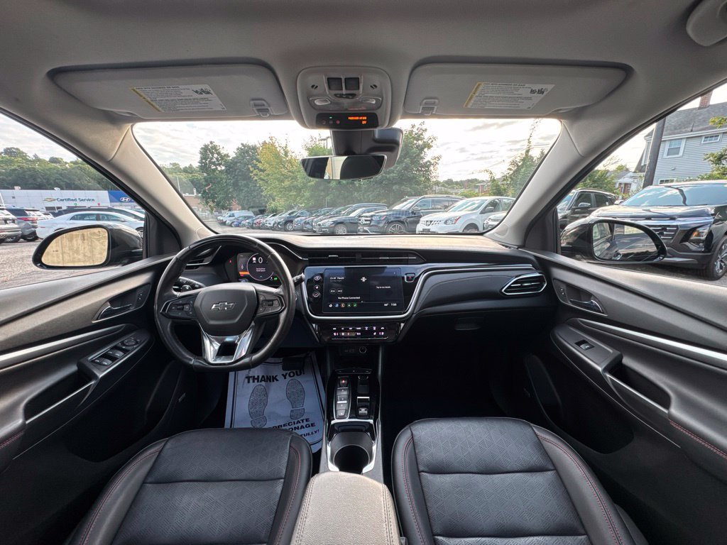Used 2023 Chevrolet Bolt EUV Premier w/ Sun & Sound Package FWD image 24