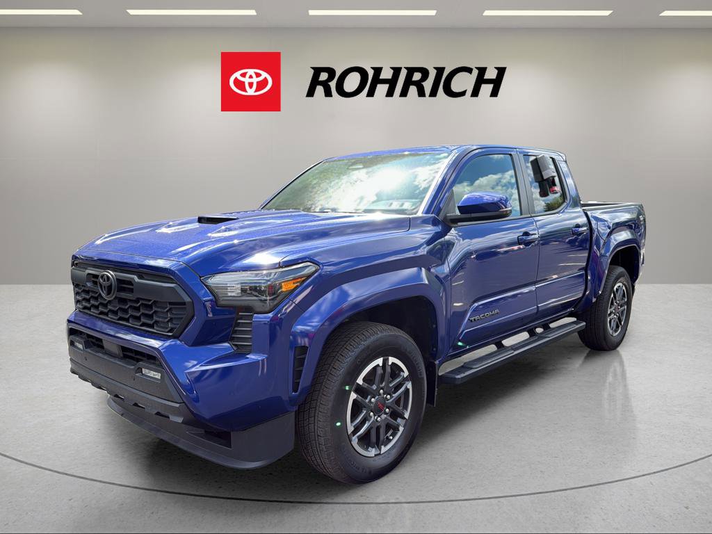 Used 2024 Toyota Tacoma TRD Sport w/ TRD Sport Upgrade Package AWD/4WD image 1