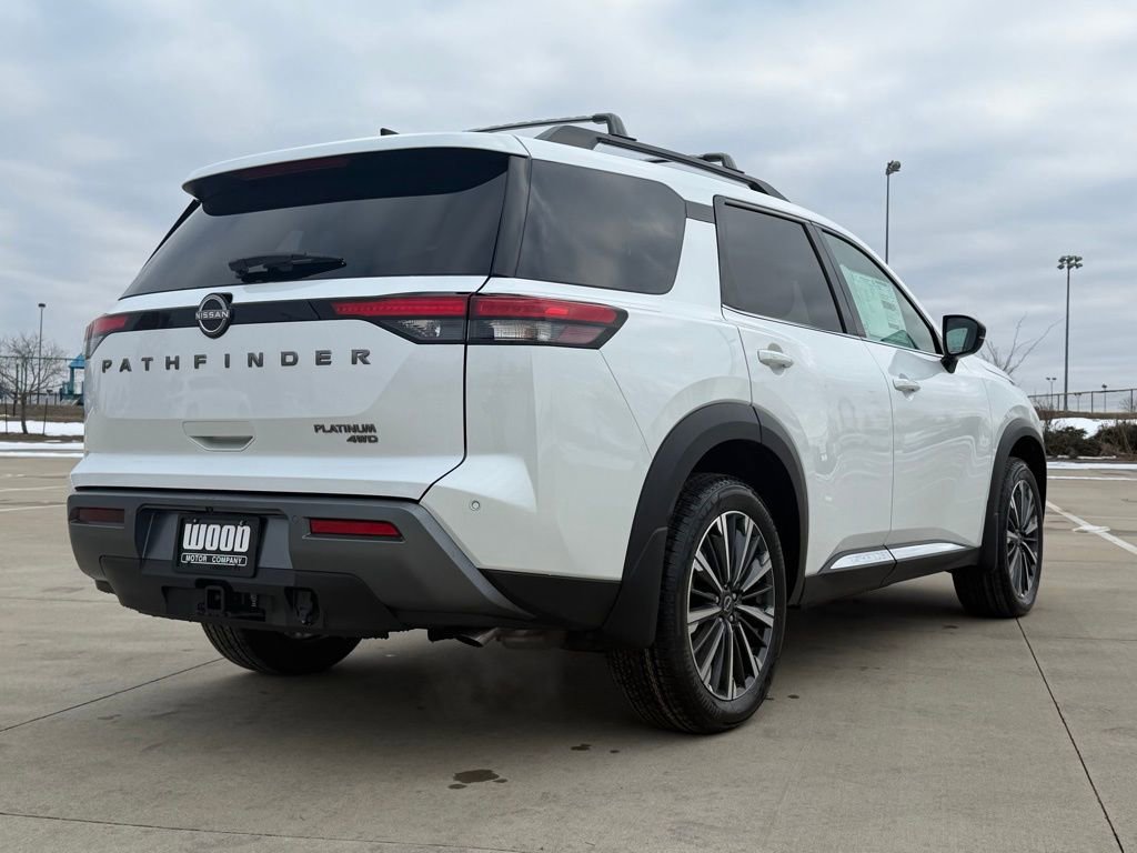 New 2026 Nissan Pathfinder SL image 3