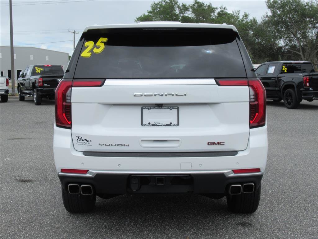 Used 2025 GMC Yukon XL Denali image 6