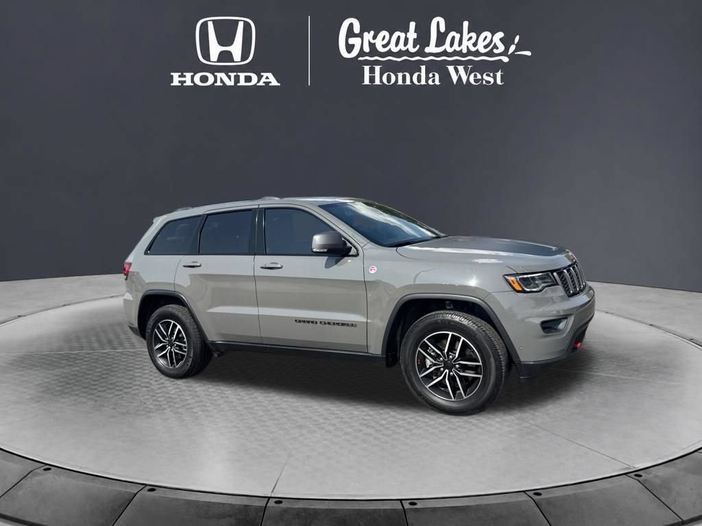 Used 2021 Jeep Grand Cherokee Trailhawk w/ Trailhawk Luxury Group AWD/4WD image 7