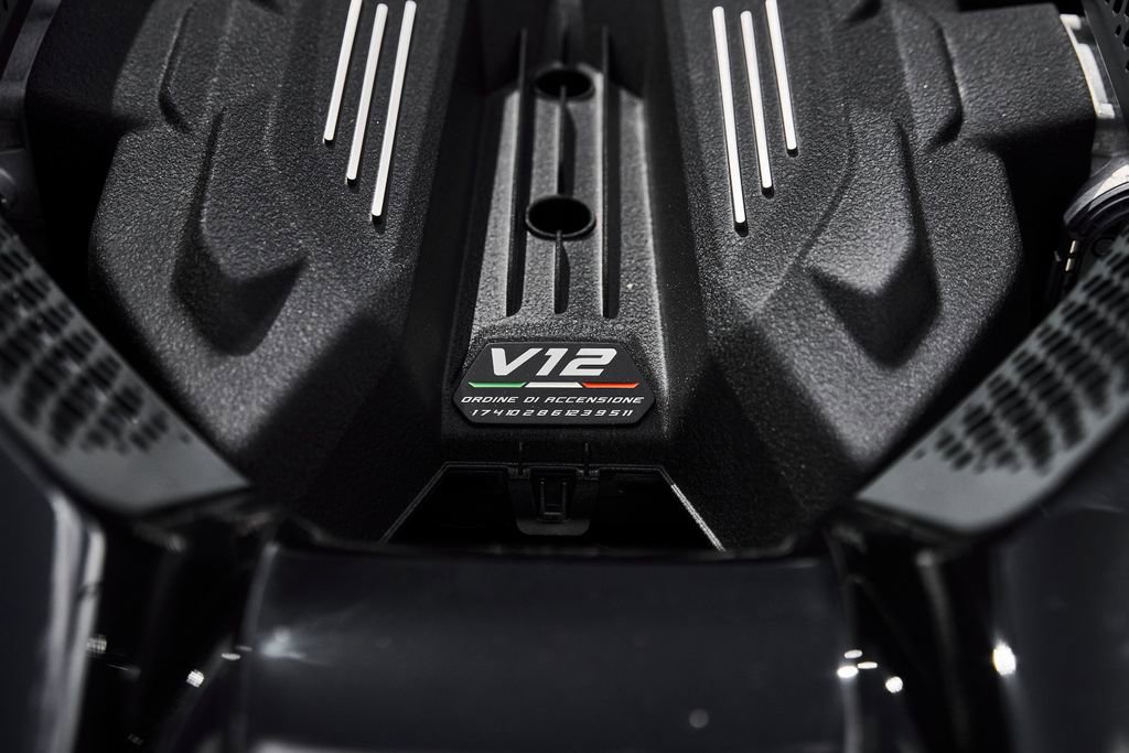 Used 2026 Lamborghini Revuelto AWD/4WD image 26