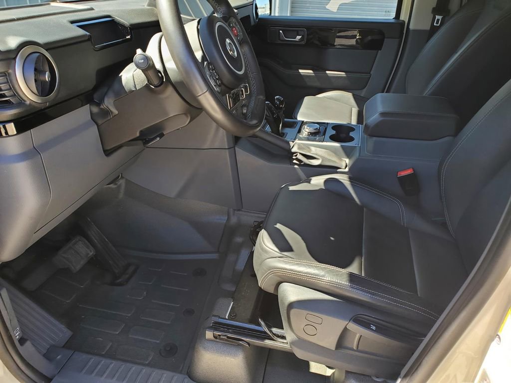 Used 2024 INEOS Grenadier image 13