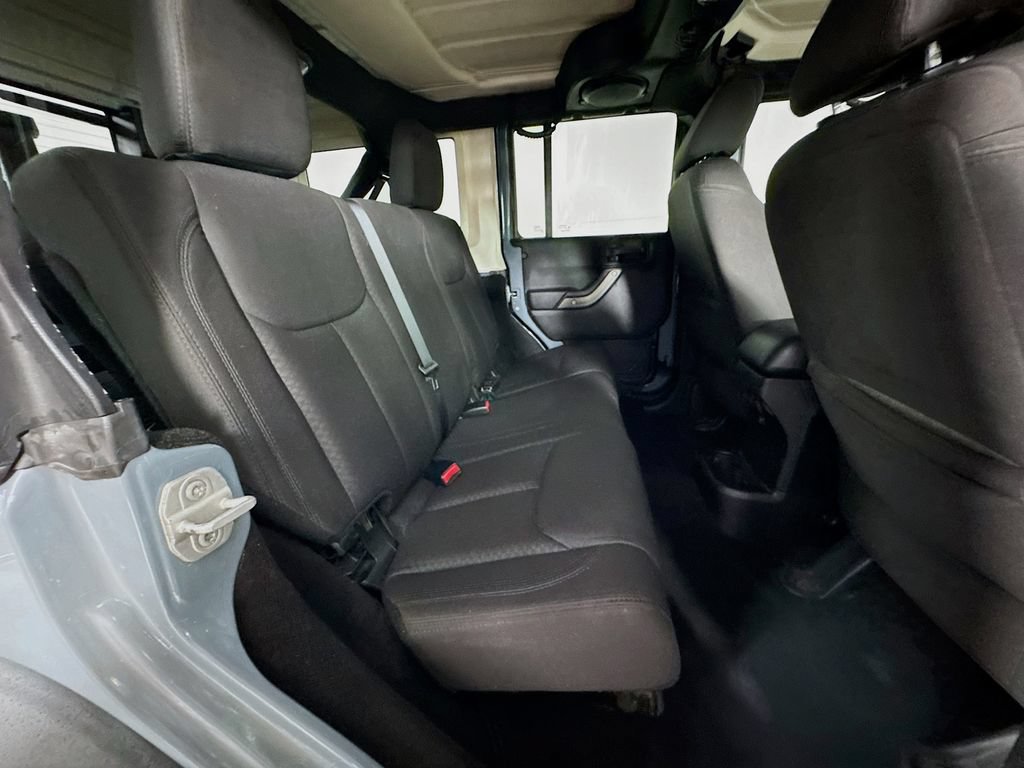 Used 2014 Jeep Wrangler Unlimited Sport w/ Quick Order Package 24S AWD/4WD image 32
